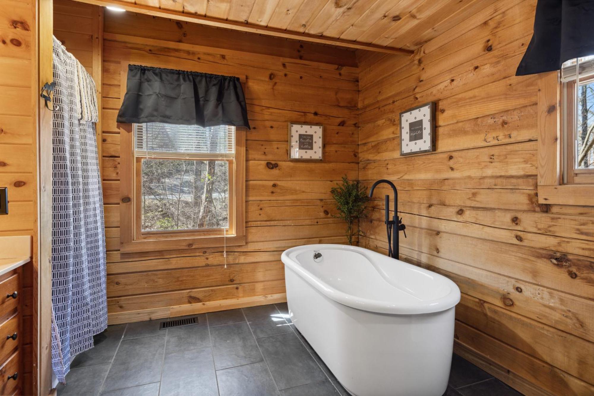Cozy Family Friendly Cabin With Hot Tub, Near Gatlinburg, Pigeon Forge, Dollywood Sevierville Dış mekan fotoğraf